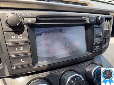 2015 Toyota RAV4 LE   - Photo 11 - Richmond, IN 47374