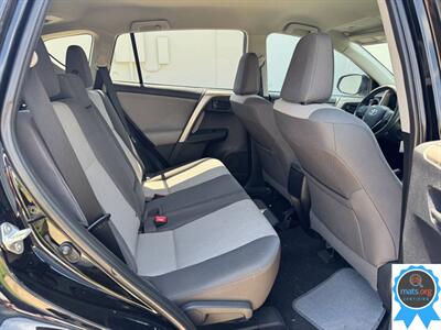 2015 Toyota RAV4 LE   - Photo 13 - Richmond, IN 47374