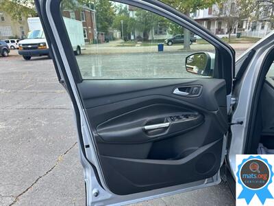 2017 Ford Escape SE   - Photo 9 - Richmond, IN 47374