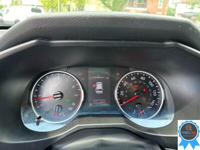 2020 Toyota RAV4 XLE   - Photo 11 - Richmond, IN 47374