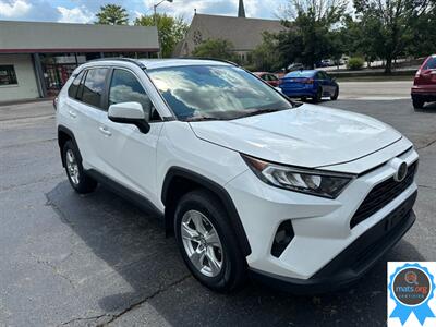 2020 Toyota RAV4 XLE   - Photo 2 - Richmond, IN 47374