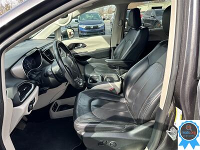 2020 Chrysler Pacifica Touring L 35th Anniv - Photo 9 - Richmond, IN 47374