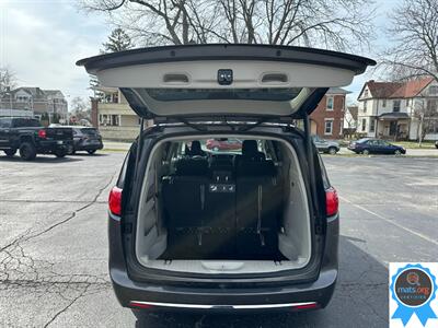 2020 Chrysler Pacifica Touring L 35th Anniv - Photo 4 - Richmond, IN 47374