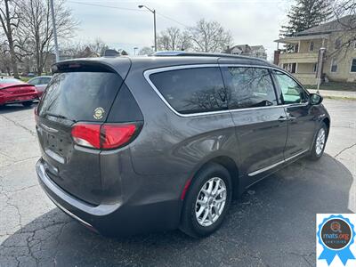 2020 Chrysler Pacifica Touring L 35th Anniv - Photo 3 - Richmond, IN 47374