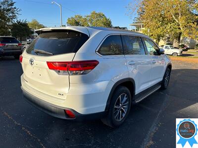 2019 Toyota Highlander XLE   - Photo 3 - Richmond, IN 47374