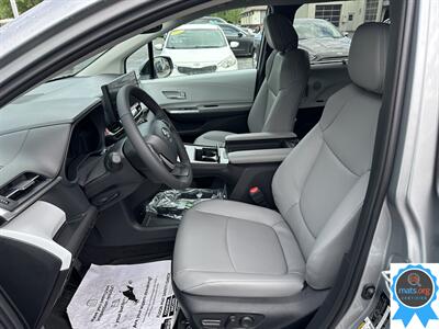2025 Toyota Sienna XLE *7 Passenger*   - Photo 9 - Richmond, IN 47374