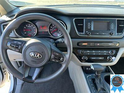 2018 Kia Sedona L   - Photo 15 - Richmond, IN 47374