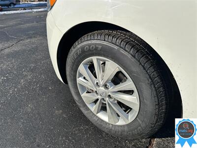 2018 Kia Sedona L   - Photo 7 - Richmond, IN 47374