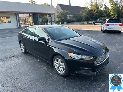 2016 Ford Fusion SE   - Photo 2 - Richmond, IN 47374