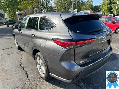 2023 Toyota Highlander L   - Photo 6 - Richmond, IN 47374