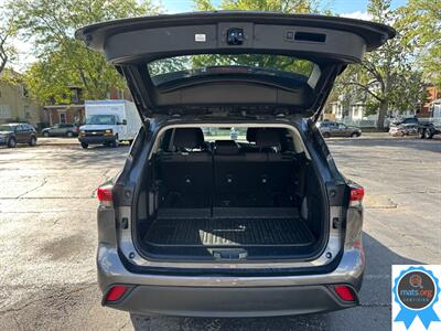 2023 Toyota Highlander L   - Photo 4 - Richmond, IN 47374