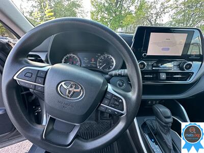 2023 Toyota Highlander L   - Photo 15 - Richmond, IN 47374