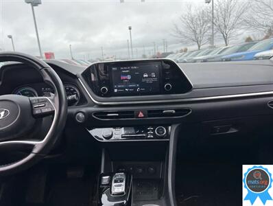 2021 Hyundai SONATA Hybrid SEL   - Photo 15 - Richmond, IN 47374
