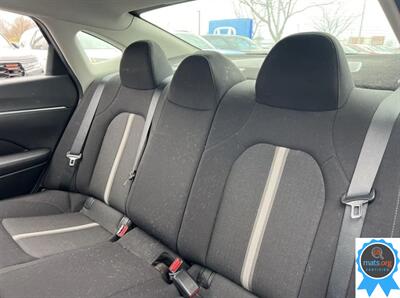 2021 Hyundai SONATA Hybrid SEL   - Photo 10 - Richmond, IN 47374