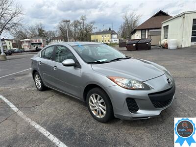 2012 Mazda Mazda3 i Touring   - Photo 2 - Richmond, IN 47374