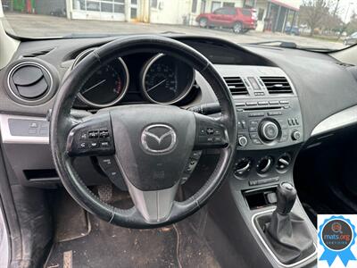 2012 Mazda Mazda3 i Touring   - Photo 7 - Richmond, IN 47374