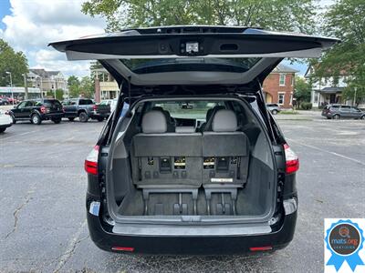 2015 Toyota Sienna XLE 7-Passenger   - Photo 5 - Richmond, IN 47374