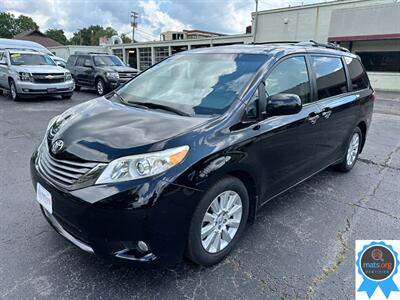 2015 Toyota Sienna XLE 7-Passenger   - Photo 1 - Richmond, IN 47374