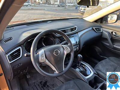 2014 Nissan Rogue SV - Photo 10 - Richmond, IN 47374