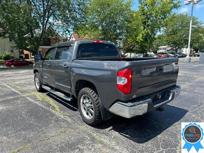 2018 Toyota Tundra SR5 RWD   - Photo 4 - Richmond, IN 47374