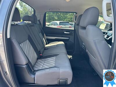 2018 Toyota Tundra SR5 RWD   - Photo 11 - Richmond, IN 47374