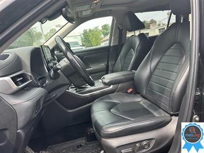 2022 Toyota Highlander XLE - Photo 7 - Richmond, IN 47374