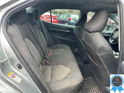 2019 Toyota Camry LE   - Photo 9 - Richmond, IN 47374