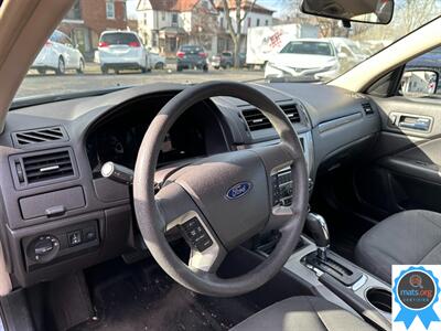 2012 Ford Fusion SE   - Photo 8 - Richmond, IN 47374