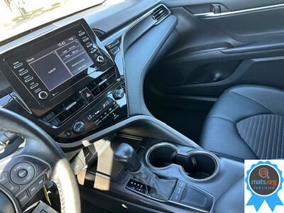 2022 Toyota Camry SE   - Photo 16 - Richmond, IN 47374