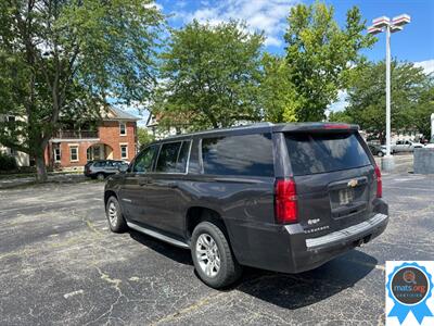 2016 Chevrolet Suburban LT   - Photo 4 - Richmond, IN 47374