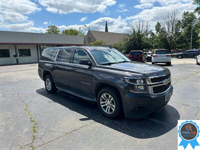 2016 Chevrolet Suburban LT   - Photo 2 - Richmond, IN 47374