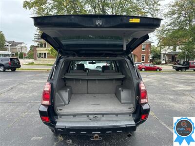 2005 Toyota 4Runner SR5   - Photo 8 - Richmond, IN 47374
