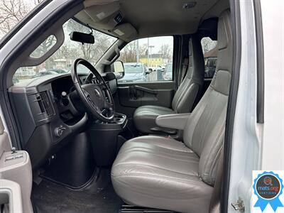 2022 Chevrolet Express LS 3500   - Photo 7 - Richmond, IN 47374