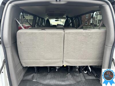 2022 Chevrolet Express LS 3500   - Photo 6 - Richmond, IN 47374