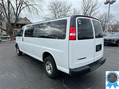 2022 Chevrolet Express LS 3500   - Photo 4 - Richmond, IN 47374