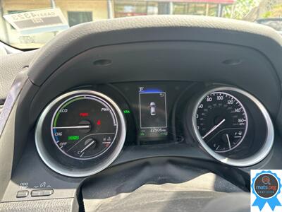 2022 Toyota Camry Hybrid LE - Photo 11 - Richmond, IN 47374