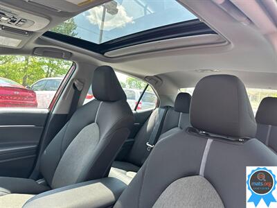 2022 Toyota Camry Hybrid LE - Photo 13 - Richmond, IN 47374