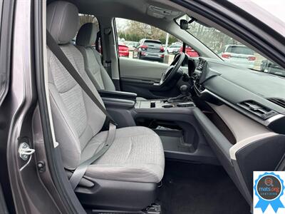 2022 Toyota Sienna LE 8-Passenger   - Photo 12 - Richmond, IN 47374