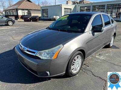 2010 Ford Focus SE   - Photo 1 - Richmond, IN 47374