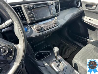 2018 Toyota RAV4 Hybrid LE AWD - Photo 16 - Richmond, IN 47374