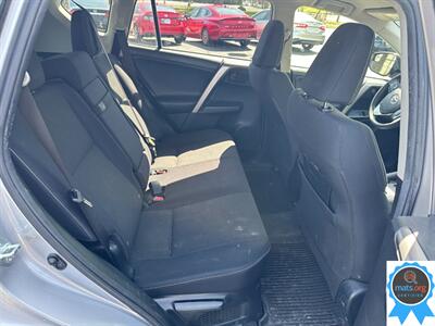 2018 Toyota RAV4 Hybrid LE AWD - Photo 13 - Richmond, IN 47374