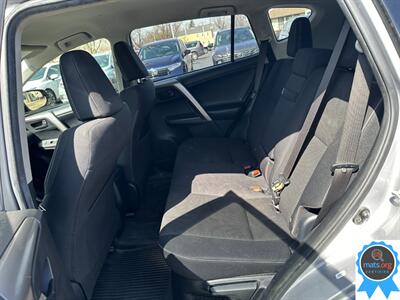 2018 Toyota RAV4 Hybrid LE AWD - Photo 11 - Richmond, IN 47374