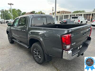 2022 Toyota Tacoma SR5 V6   - Photo 4 - Richmond, IN 47374