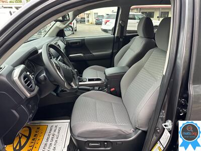 2022 Toyota Tacoma SR5 V6   - Photo 8 - Richmond, IN 47374