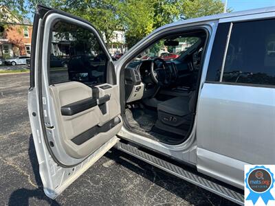 2016 Ford F-150 XLT *Light body damage on the bedside*   - Photo 5 - Richmond, IN 47374