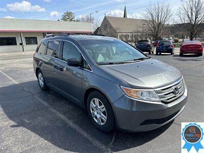 2013 Honda Odyssey LX - Photo 2 - Richmond, IN 47374