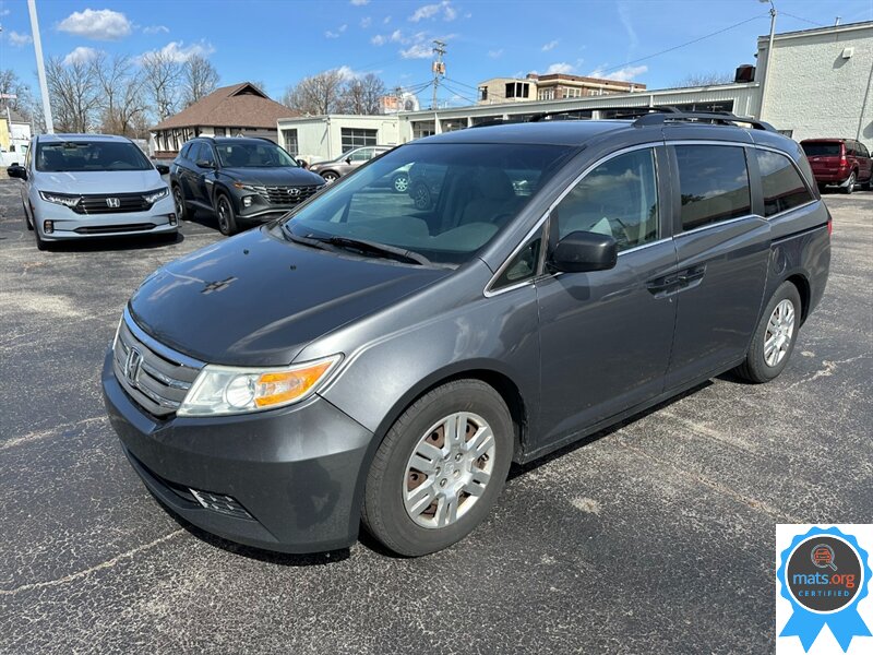 2013 Honda Odyssey LX   - Photo 1 - Richmond, IN 47374