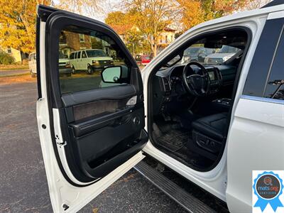 2021 Ford Expedition Limited   - Photo 5 - Richmond, IN 47374