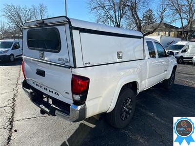 2022 Toyota Tacoma SR V6   - Photo 4 - Richmond, IN 47374