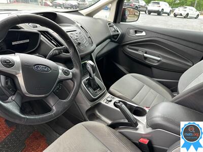 2013 Ford C-MAX Hybrid SE   - Photo 14 - Richmond, IN 47374